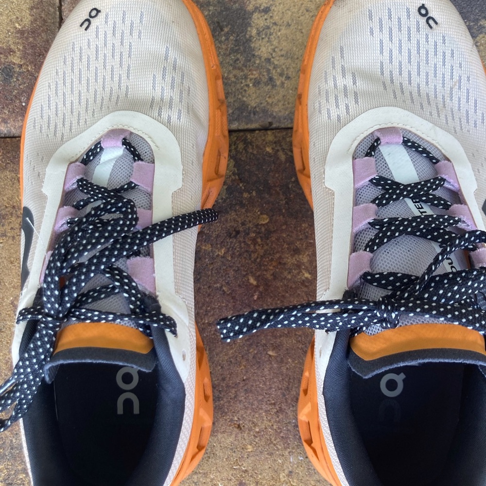 Gently used On Monster Cloud Turmeric color sneakers worn only a few times 6.5